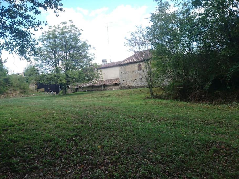 Location Meublee Au Milieu D'un Ecrin De Verdure Aux Vieux Fours * Noaillac